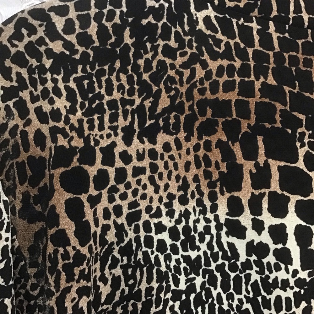 Chico’s Leopard Print Single Button Placket Sheat… - image 8